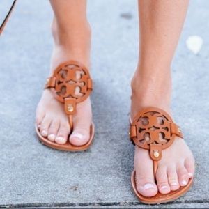 💃Beautiful Tory Burch miller sandals.🥂